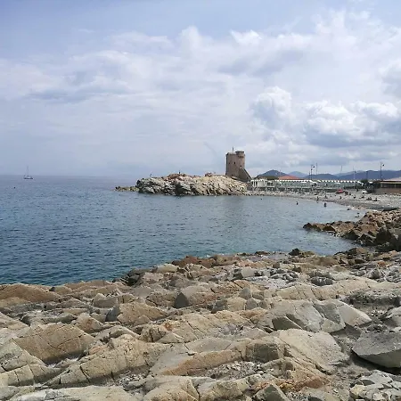 Visibelli مارتْشانا مارينا